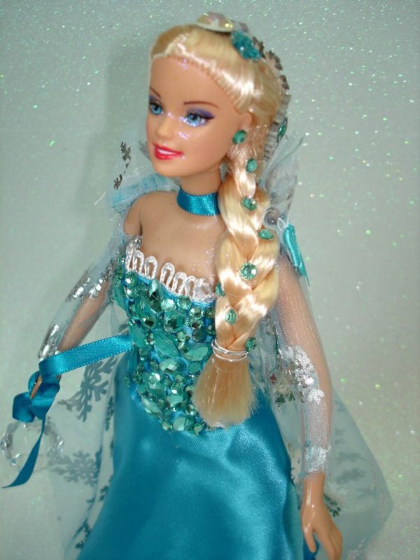 Boneca Elsa (Frozen) 1