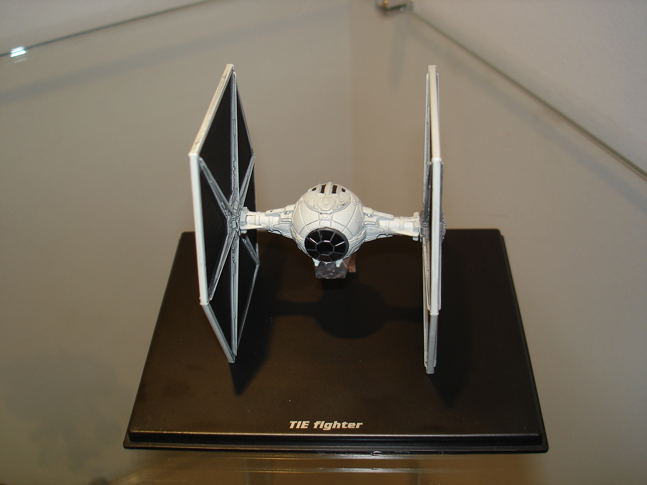 Star Wars Tie Fighter Die Cast (DEA) 7 Star Wars Tie Fighter Die Cast (DEA) - Imagem 7