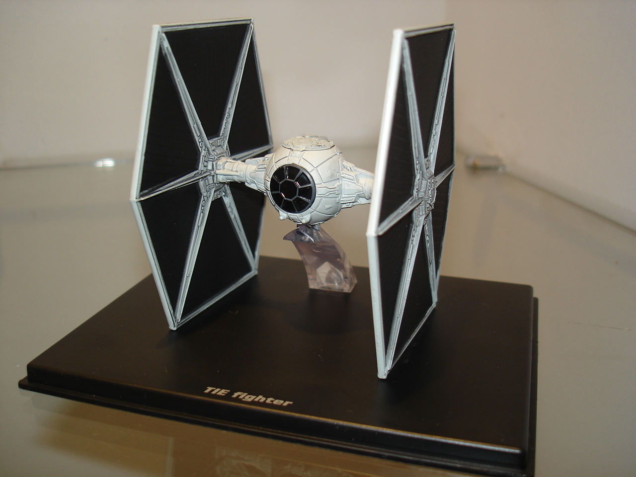 Star Wars Tie Fighter Die Cast (DEA) 9 Star Wars Tie Fighter Die Cast (DEA) - Imagem 9