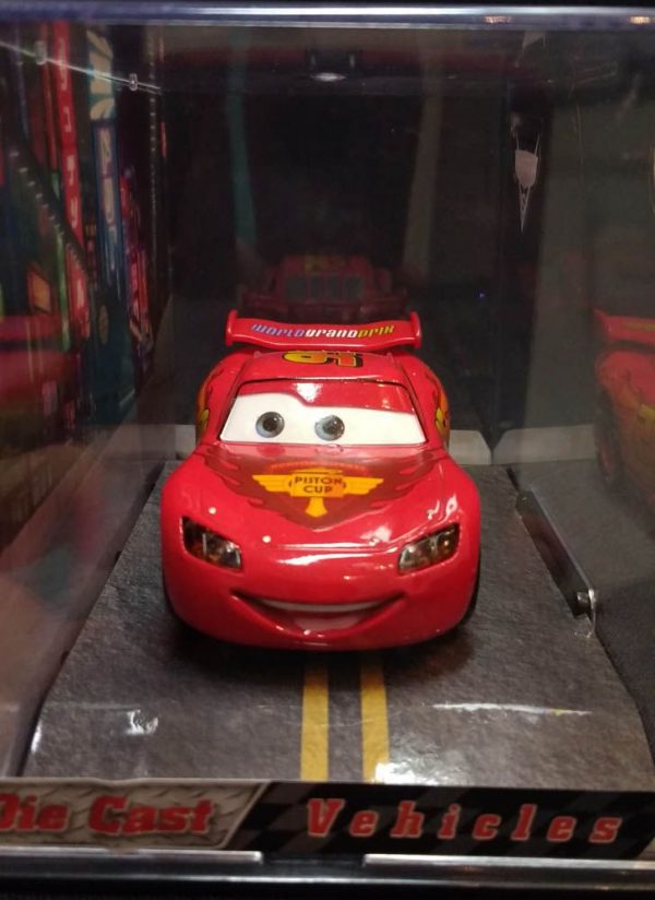 Disney CARS McQueen 11