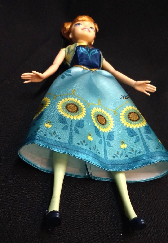 Boneca Disney Store Anna Frozen Original Mattel - O Espaço Virtual