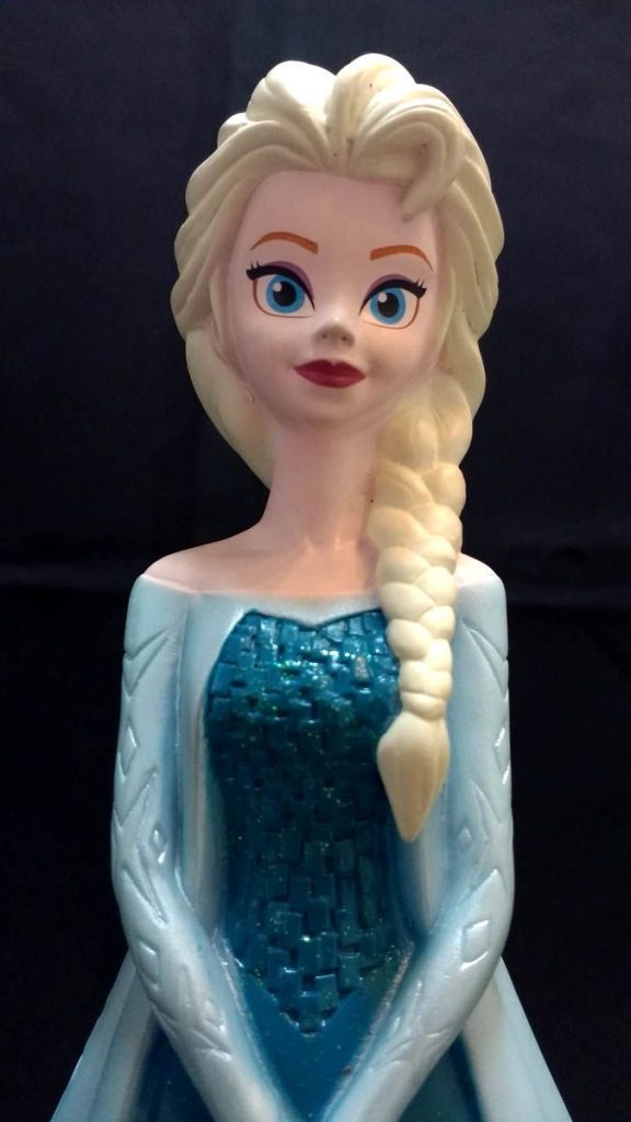 Disney Store Elsa Frozen Cofre Original 3