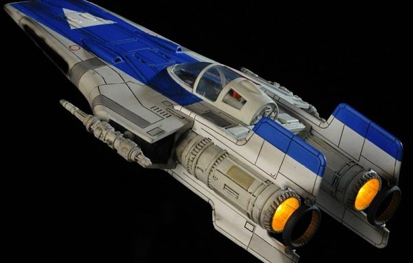 Star Wars Resistence A-Wing Eletronic Revell 4