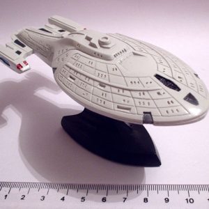 Star Trek USS Voyager Resin Model