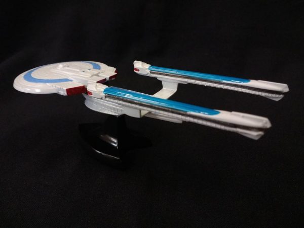 Star Trek USS Enterprise B - Resin Model 10