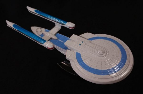Star Trek USS Enterprise B - Resin Model 11