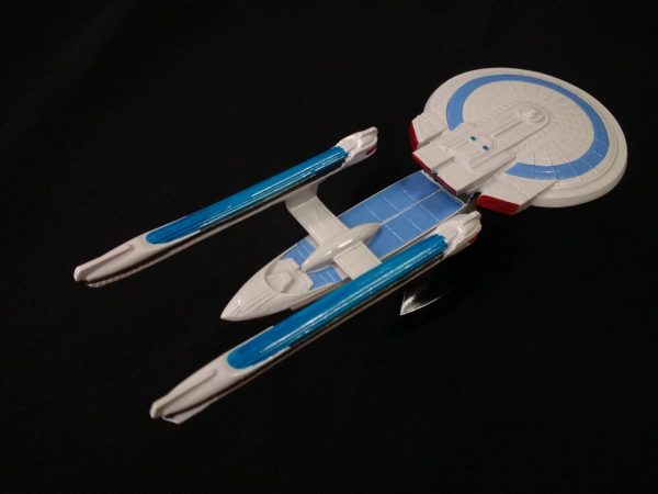 Star Trek USS Enterprise B - Resin Model 12