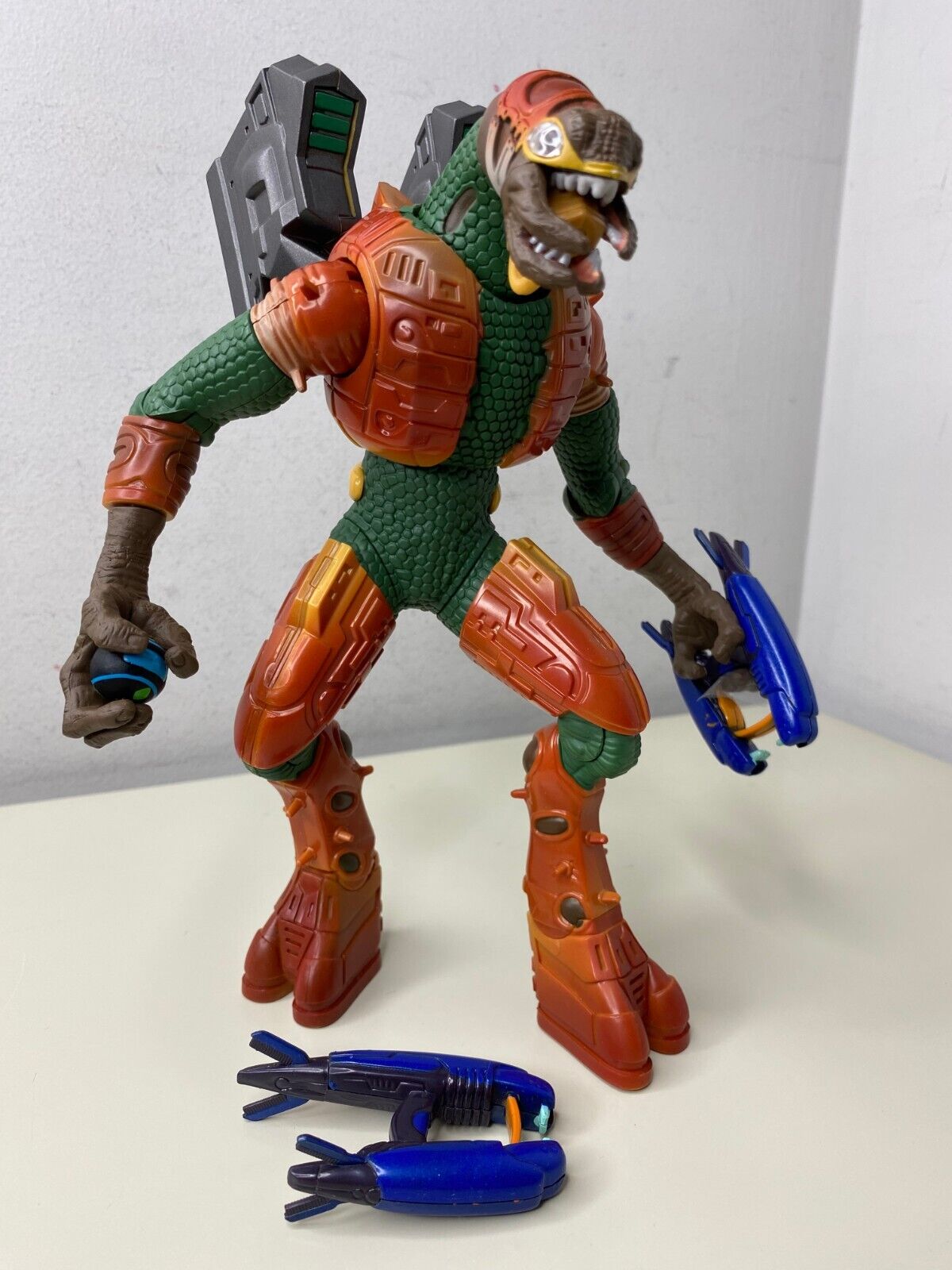 HALO2 JOYRIDE　フィギュア　ヘレティックエリート　リーダー Halo 2 Action Figure Series 8 Heretic Elite Leader