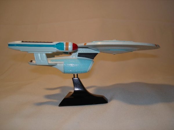 Star Trek USS Enterprise NCC 1701-C Resin Model 5