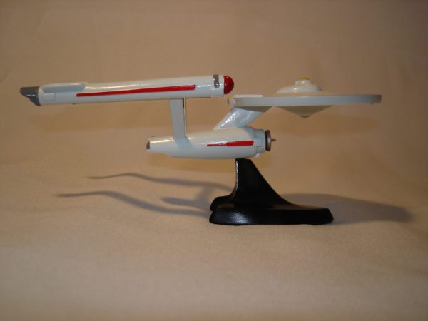 Star Trek USS Enterprise NCC 1701 Classic Resin Model 7
