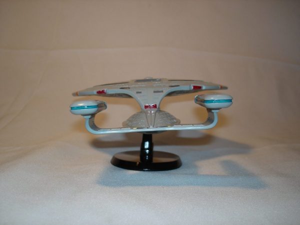 Star Trek USS Enterprise NCC 1701-D Resin Model 12