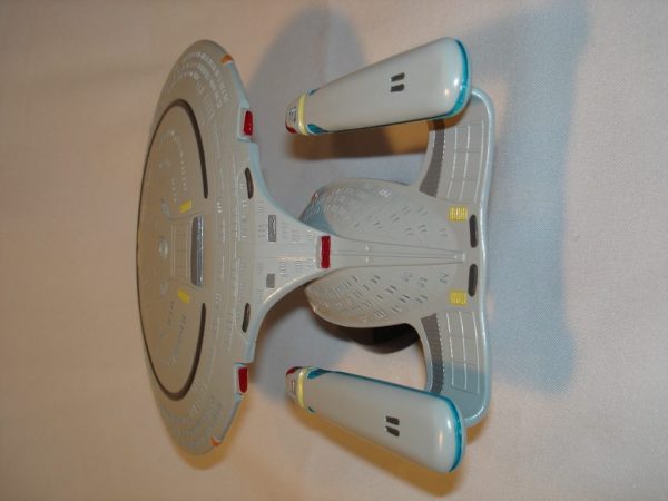 Star Trek USS Enterprise NCC 1701-D Resin Model 7