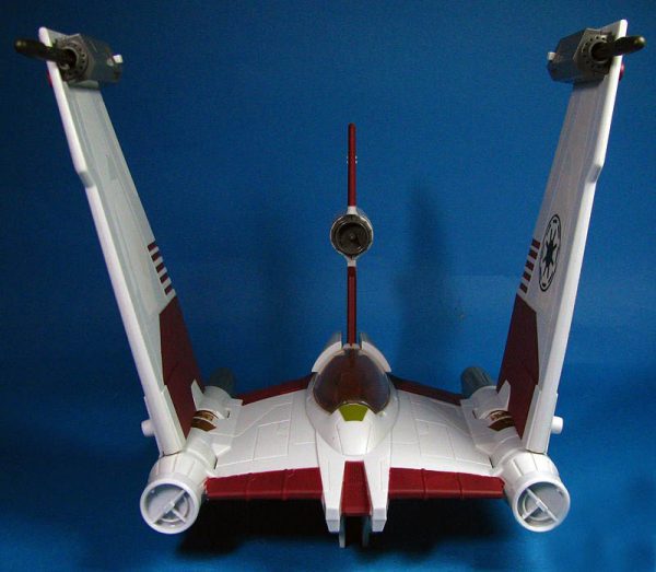 Star Wars V-19 Torrent Republic Starfighter Hasbro 4