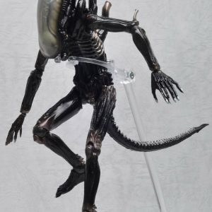 Alien Classic Revoltech Action Figure Kaiyodo
