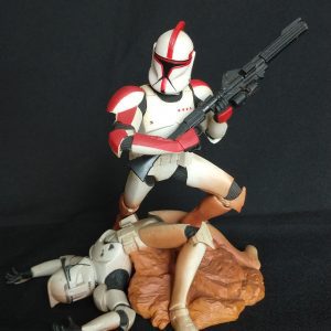 Star Wars Clone Trooper Unleashed Statue  Hasbro