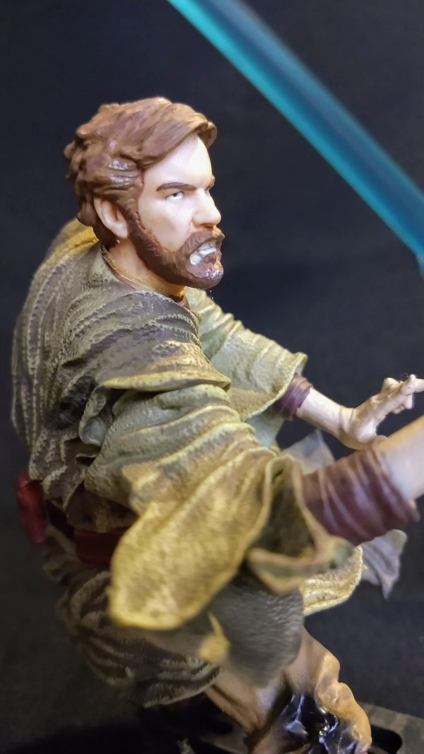 Star Wars Obi-Wan Kenobi Unleashed Statue Hasbro 1