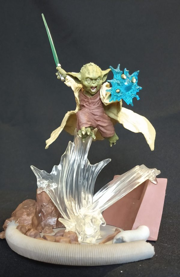 Star Wars Mestre Yoda Unleashed Statue Hasbro Ko 2