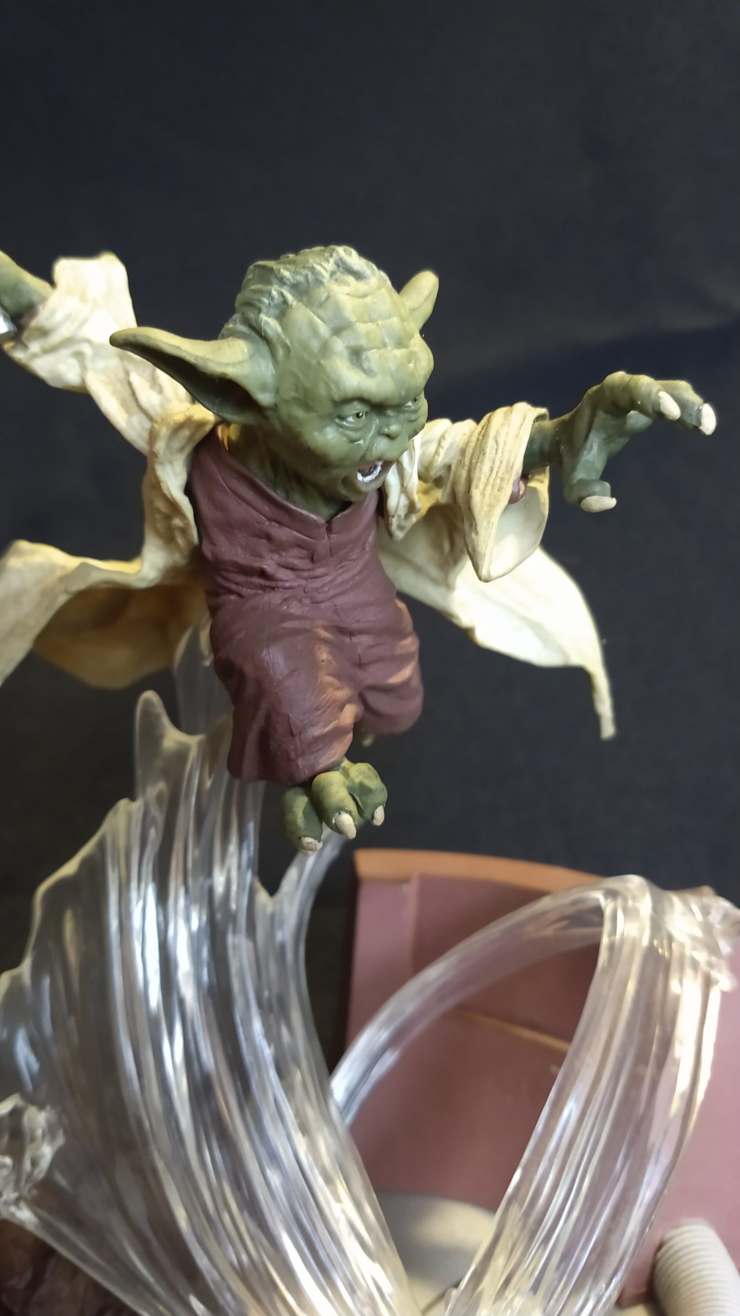 Star Wars Mestre Yoda Unleashed Statue Hasbro Ko 10