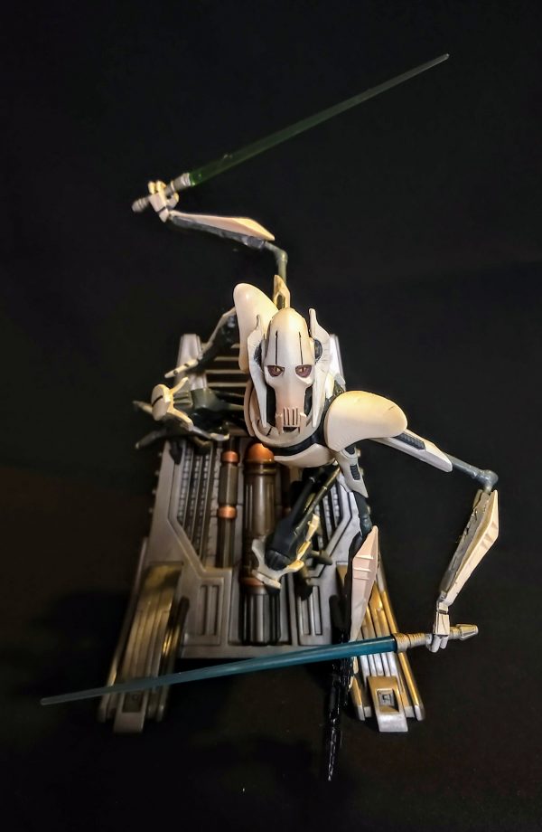 Star Wars General Grievous Unleashed Statue Hasbro 2