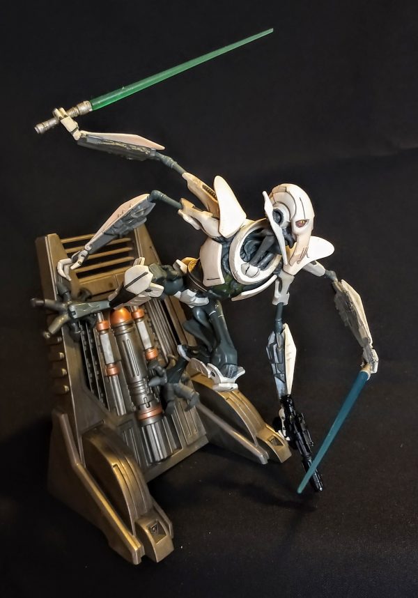 Star Wars General Grievous Unleashed Statue Hasbro 3