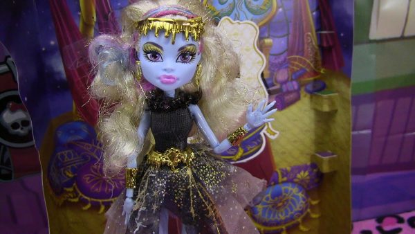 Boneca Monster High Abbey Bominable 13 Wishes Assinada 8