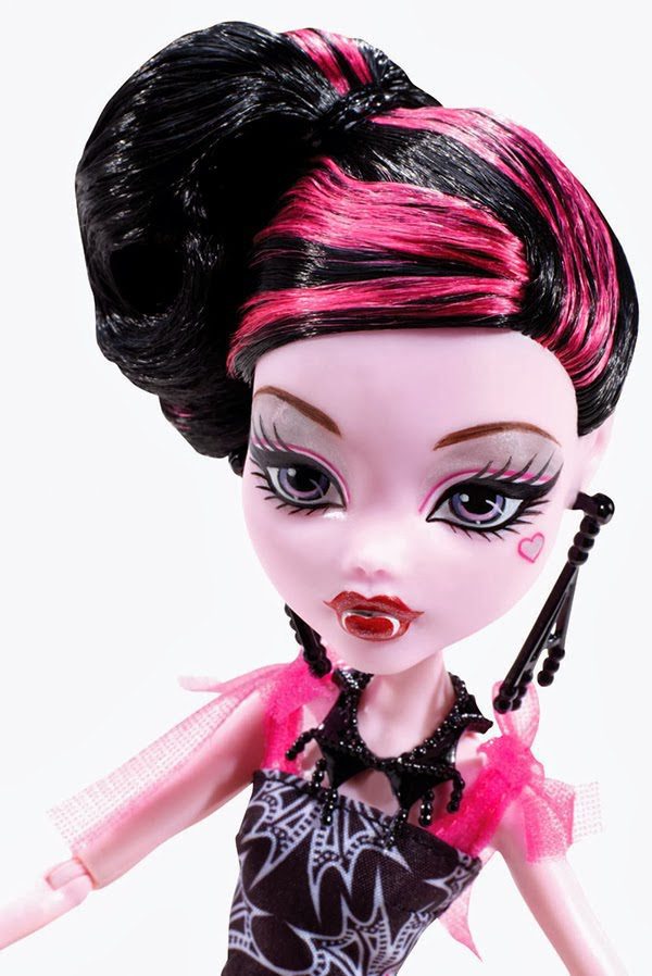 Monster High Draculaura - Autobrinca Online