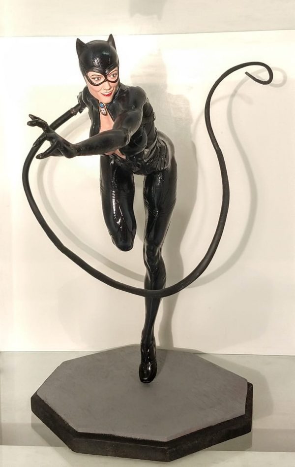 Batman - Cat Woman 1/6 Statue 3
