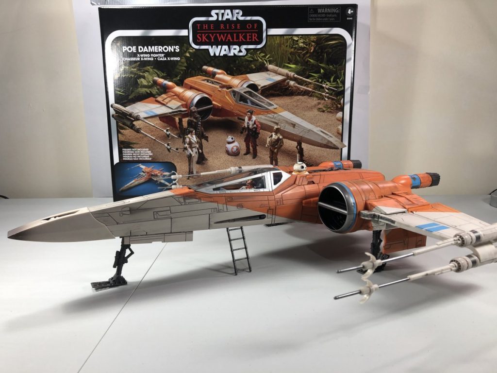 Star Wars Poe Dameron T-70 X-Wing Fighter Hasbro - O Espaço Virtual do