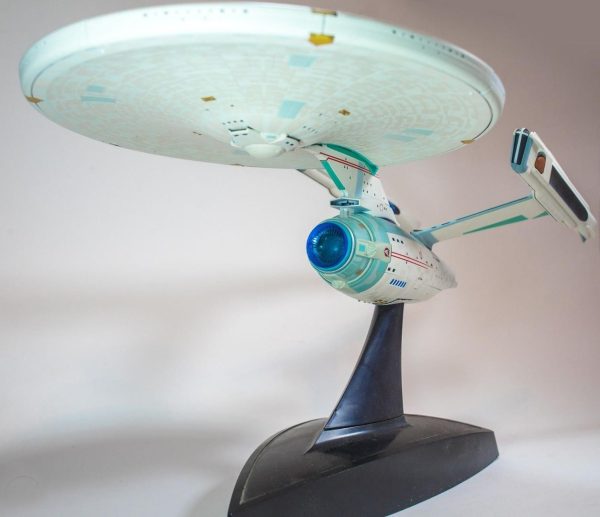 Star Trek USS Enterprise 1/850 Model Kit Bandai 1