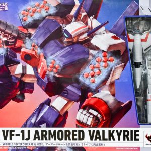 Macross Hi-Metal Armored Valkyrie 1/100 Bandai