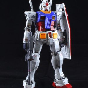 Gundam RX-78-2 (MG) 1/100 Bandai
