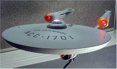 Star Trek USS Enterprise Clássica - Art Azylum 7