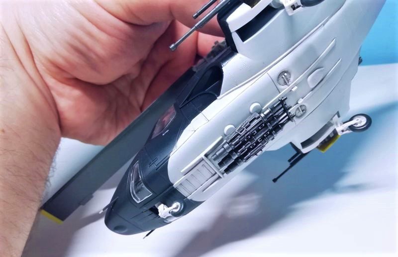 Airwolf 1/48 Aoshima - O Espaço Virtual do Colecionador