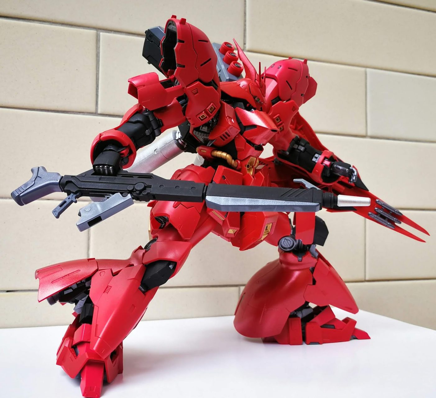 Gundam Msn 04 Sazabi Hg 1 144 Bandai O Espaco Virtual Do Colecionador