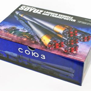 Soyuz and Lounch Vehicle and Transporter – 1/150 Model Kit