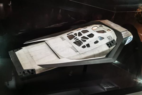 Interstellar - Ranger Starship Model Kit Moebius 8