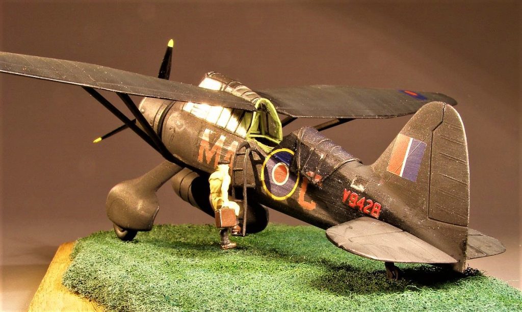 Lysander 1/72 Model Kit Airfix - O Espaço Virtual do Colecionador