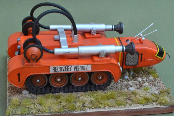 Thunderbirds - Recovery Vehicle 1/72 Model Kit 8