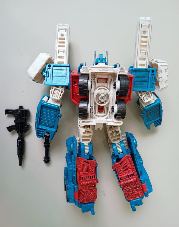 Transformers Ultra Magnus Combiner Wars Hasbro 14