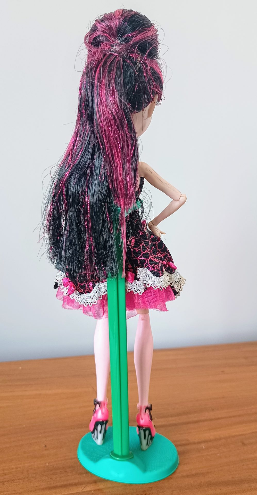 Boneca Monster High Draculaura - Ghoul Dance 7 Boneca Monster High Draculaura - Ghoul Dance - Imagem 7