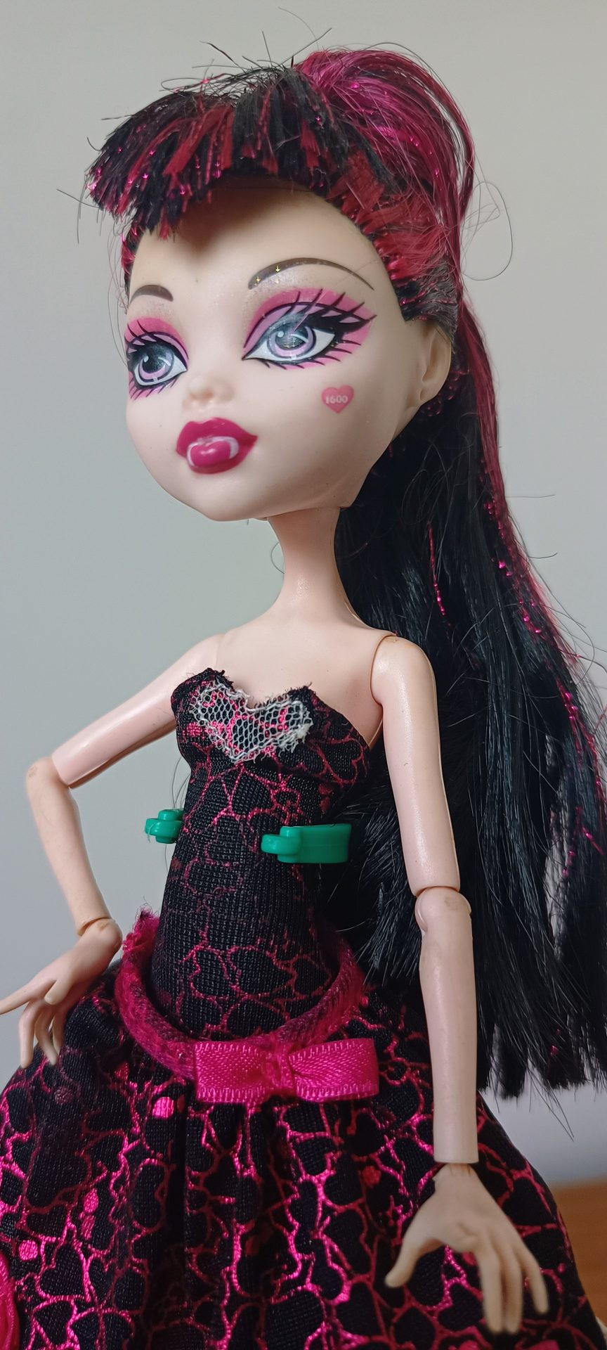 Boneca Monster High Draculaura - Ghoul Dance 8 Boneca Monster High Draculaura - Ghoul Dance - Imagem 8