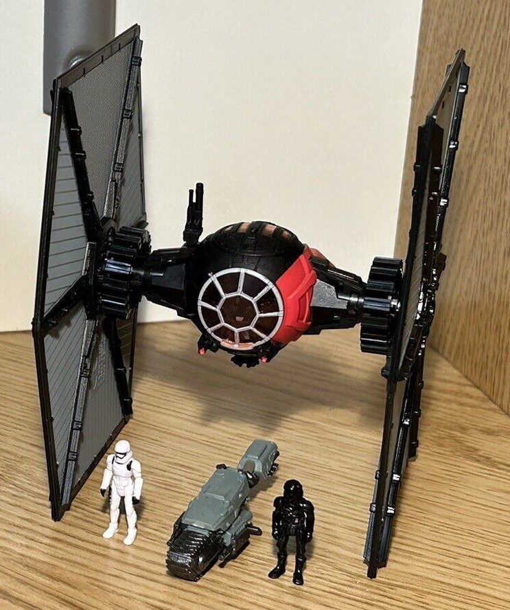 Star Wars First Order S.f. Tie Fighter Micro Galaxy Squadron - O Espaço 