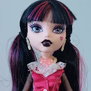 Boneca Monster High Draculaura Básica