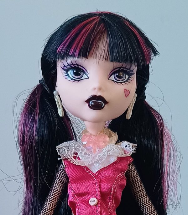 Boneca Monster High Draculaura Básica 1