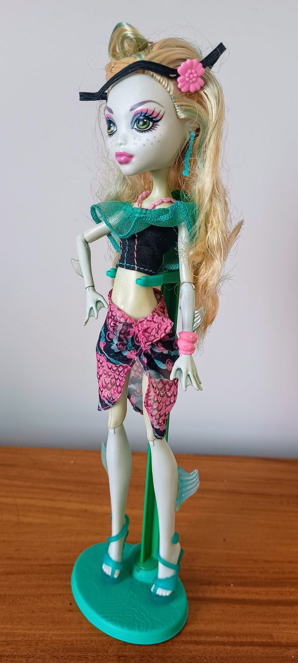 Boneca Monster High Lagoona Blue - Skull Shores 4