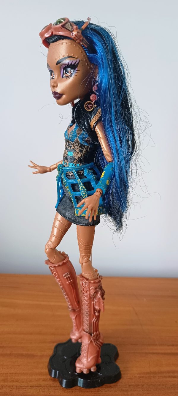 Boneca Monster High Robecca Steam - Básica 4