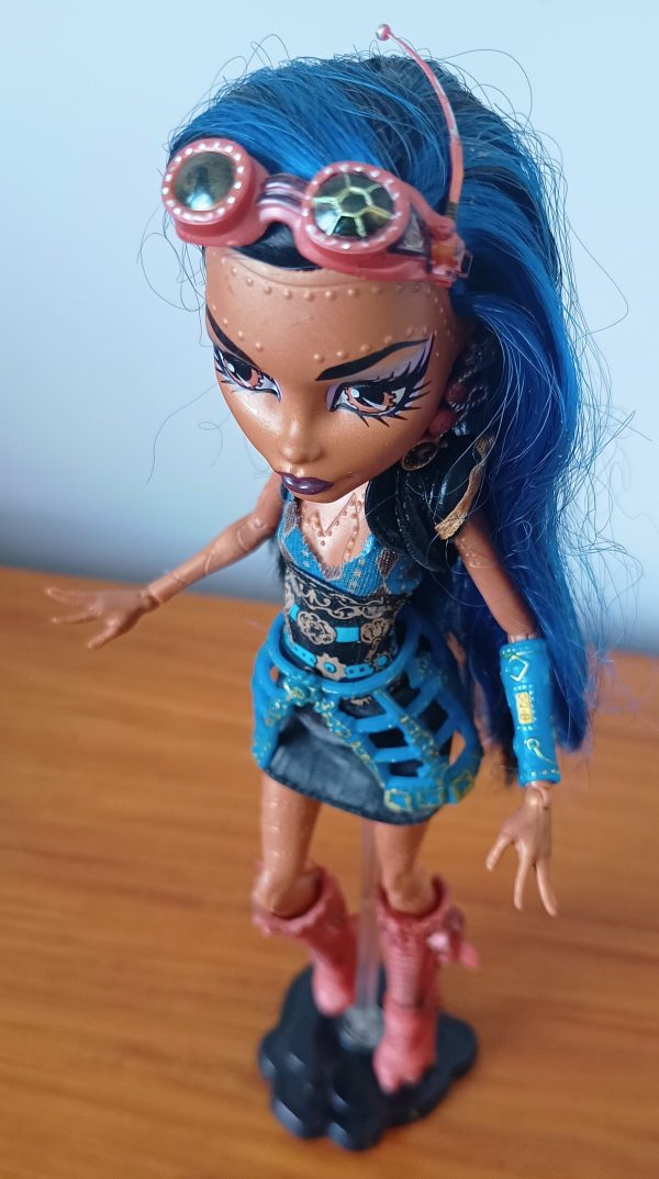 Boneca Monster High Robecca Steam - Básica 10