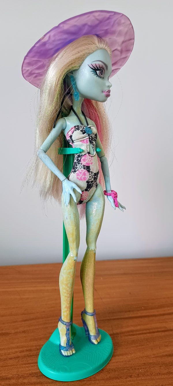 Boneca Monster High Abbey Bominable - Beach Day 5