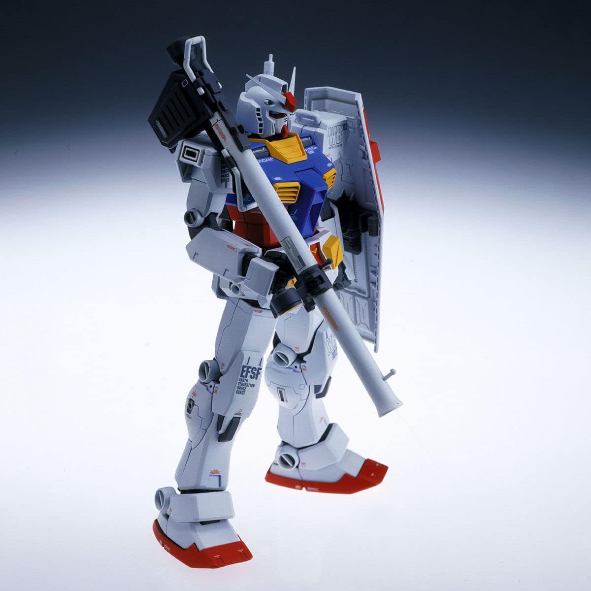 Gundam RX-78-2 E.F.S.F. (MG) 1/100 Bandai 5 Gundam RX-78-2 E.F.S.F. (MG) 1/100 Bandai - Imagem 5