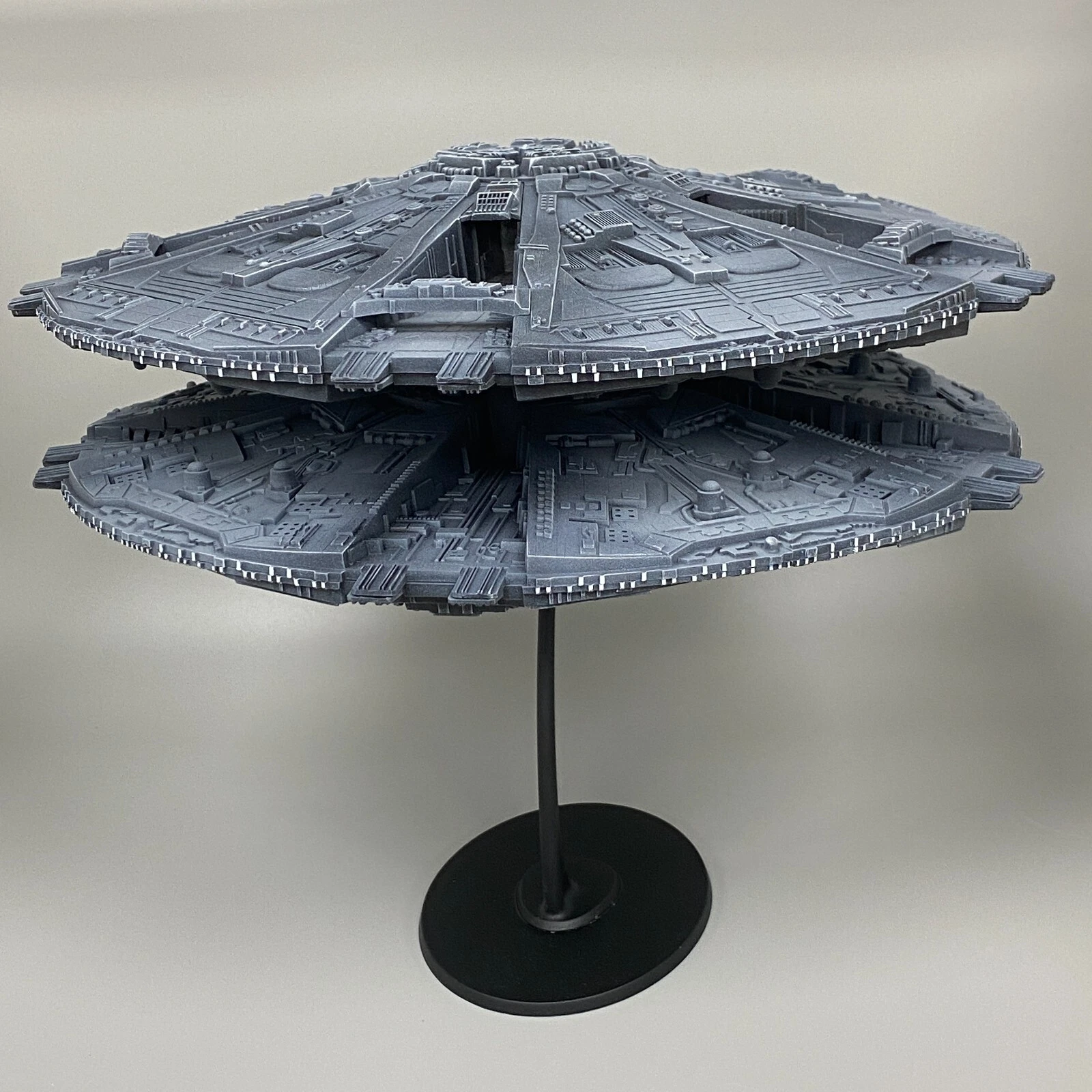 Battlestar Galactica Cylon Base Star (1978) Revell Monogram 5 Battlestar Galactica Cylon Base Star (1978) Revell Monogram - Imagem 5